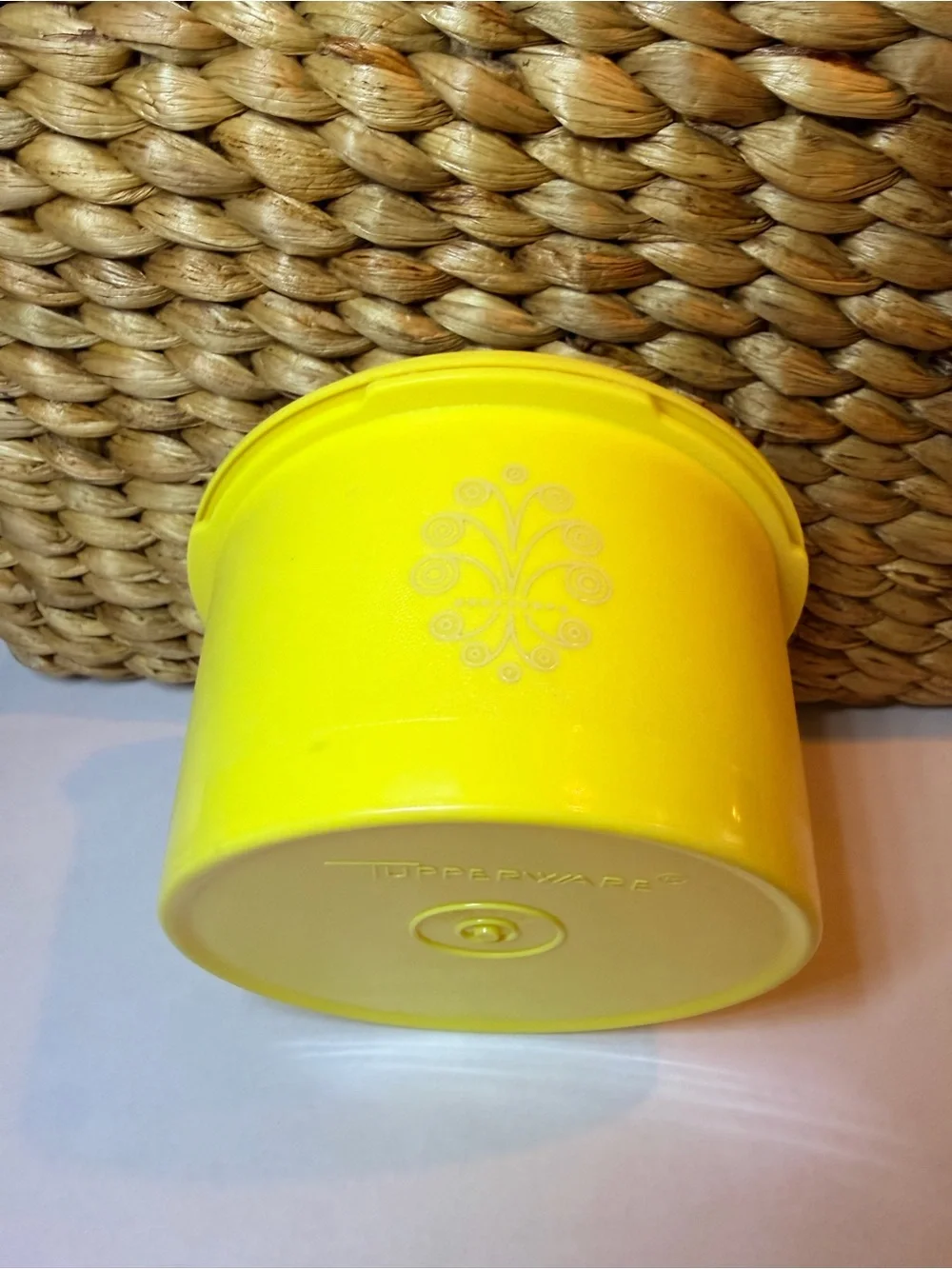Tupperware set bright